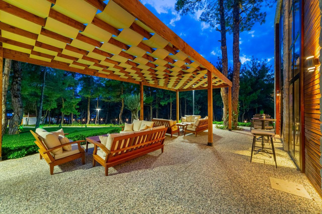 Marisstone Hotels Mecidiye Екстериор снимка