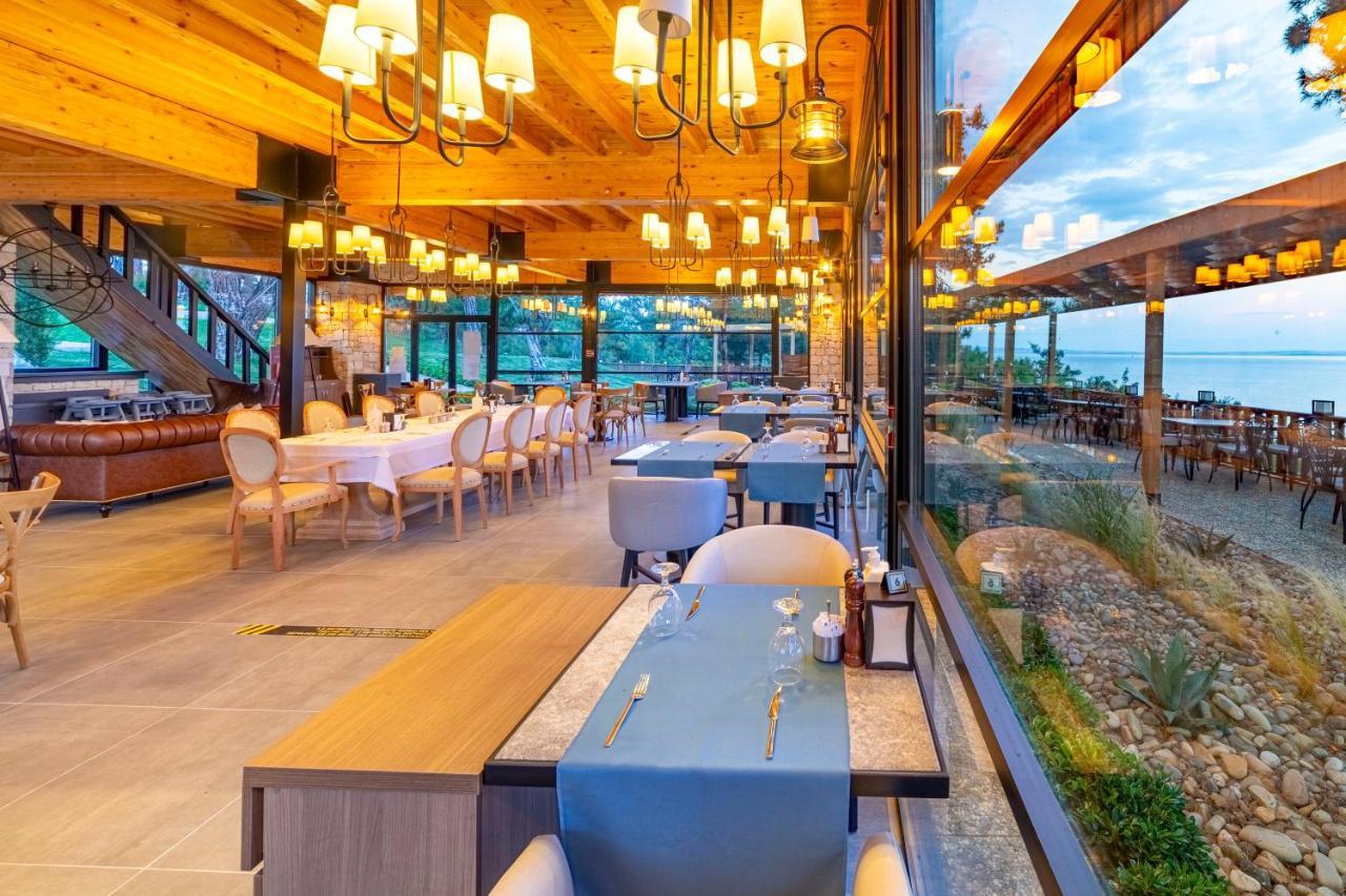 Marisstone Hotels Mecidiye Екстериор снимка