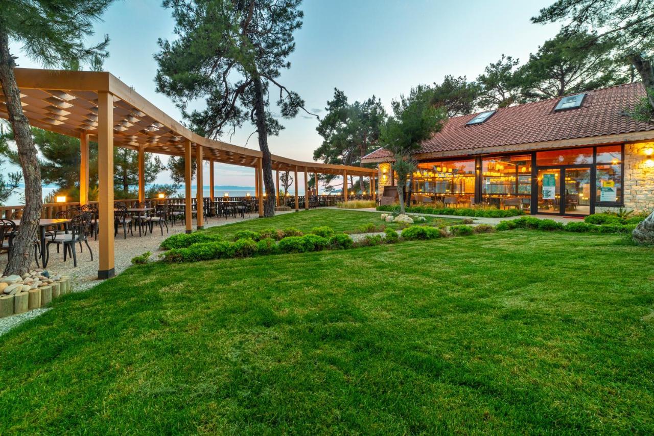 Marisstone Hotels Mecidiye Екстериор снимка