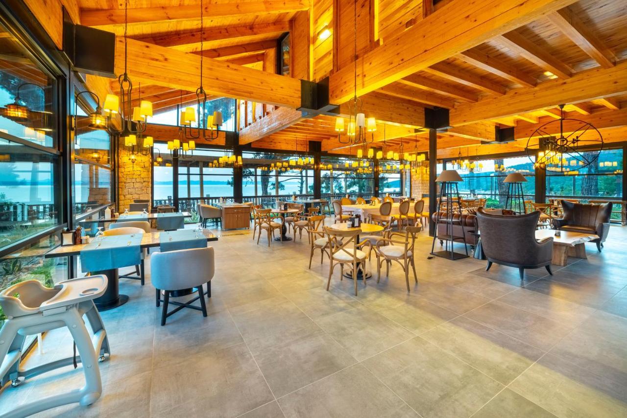 Marisstone Hotels Mecidiye Екстериор снимка
